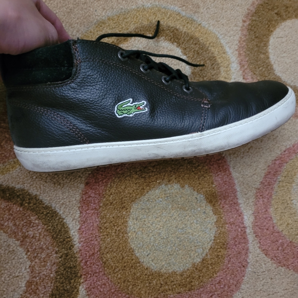 Lacoste pebble grain chukka boots
